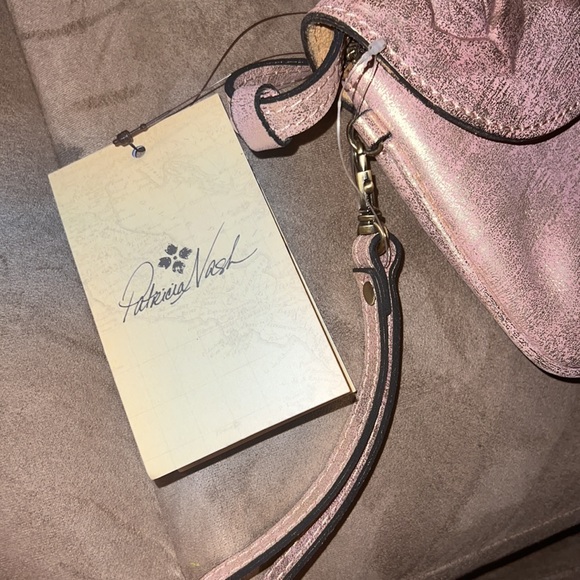 Patricia Nash NWT Metallic pink adjustable crossbody purse. - Picture 4 of 12